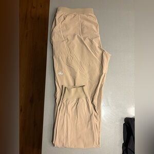 ALO Yoga Tan Sweatpants for Effortless Comfort